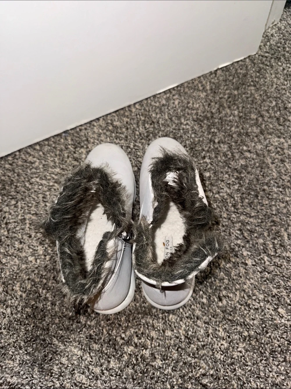 London Fog Light Gray Faux Fur Lined Ankle Winter Boots